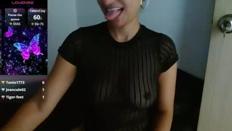 Snapshot of seductress_malia chatting on 06-23-26, 05:00 seductress_malia online show from 06-23-26, 05:00