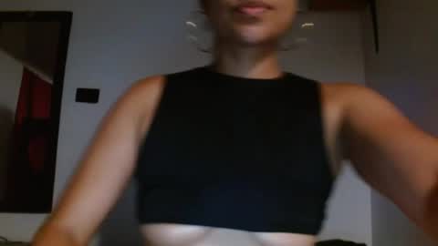Snapshot of seductress_malia chatting on 07-10-26, 05:23 seductress_malia online show from 07-10-26, 05:23