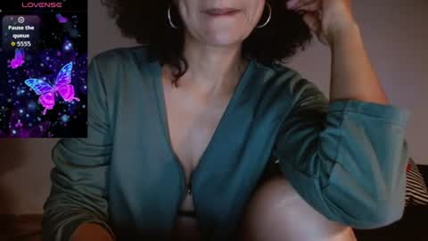 Snapshot of seductress_malia chatting on 07-14-26, 01:19 seductress_malia online show from 07-14-26, 01:19