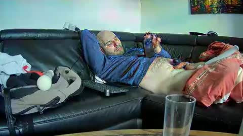 Sebastian online show from 12-22-24, 11:54