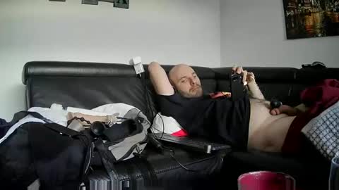 Sebastian online show from 01-01-25, 07:41