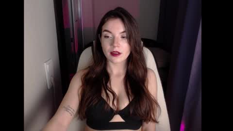 Emily online show from 02-04-25, 10:43