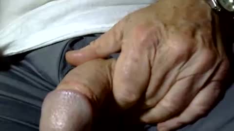 seeus24 online show from 10-19-25, 10:32