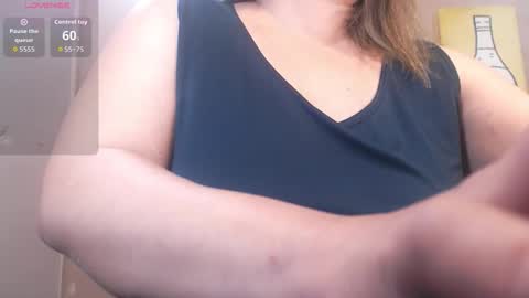 Snapshot of seeyou2morrow chatting on 02-13-26, 03:41 seeyou2morrow online show from 02-13-26, 03:41