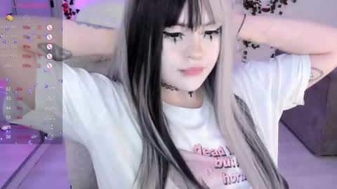 Selena  online show from 11-03-25, 12:17