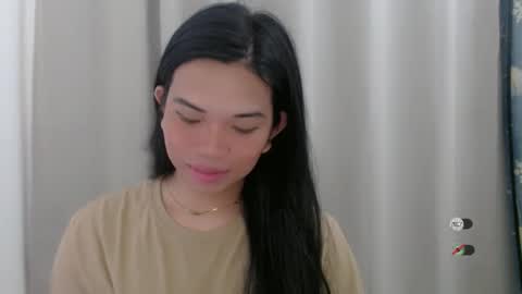 Selena online show from 01-05-25, 02:17