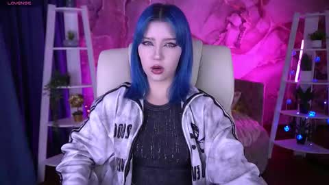 Snapshot of selenairis chatting on 01-13-26, 11:21 selenairis online show from 01-13-26, 11:21