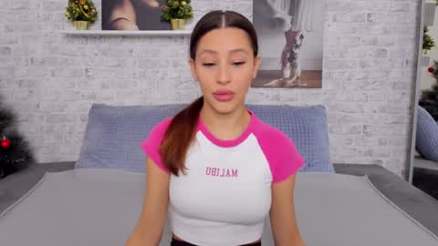 Selena online show from 12-23-24, 08:33