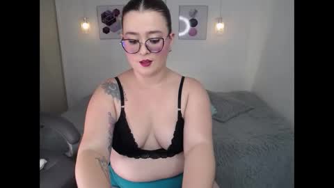 selene_rouse_ online show from 04-05-26, 11:02