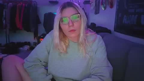 Selene online show from 12-28-24, 11:16