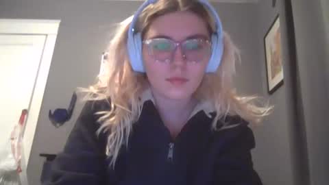 Selene online show from 01-20-25, 03:15