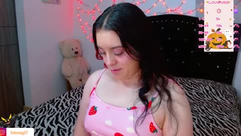 Selene G  online show from 10-07-25, 04:53