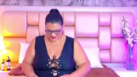 Selenna Cooper online show from 02-24-26, 11:52