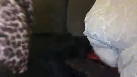 Julian Kinky Bi-guy online show from 12-10-24, 04:45