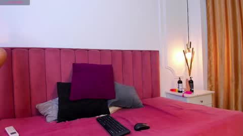 Seline  online show from 10-31-25, 01:45