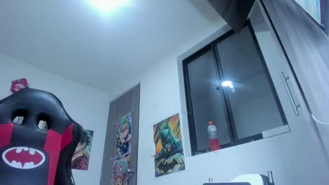 Snapshot of selina_kyl3 chatting on 01-09-25, 02:01 Selinna Kyle online show from 01-09-25, 02:01