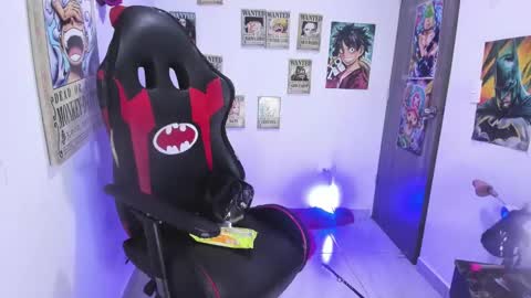 Snapshot of selina_kyl3 chatting on 01-19-25, 02:57 Selinna Kyle online show from 01-19-25, 02:57