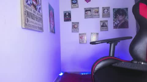 Snapshot of selina_kyl3 chatting on 02-15-25, 02:47 Selinna Kyle online show from 02-15-25, 02:47