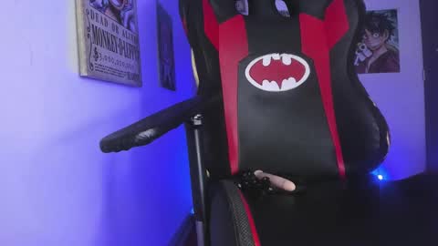 Snapshot of selina_kyl3 chatting on 02-16-25, 01:47 Selinna Kyle online show from 02-16-25, 01:47