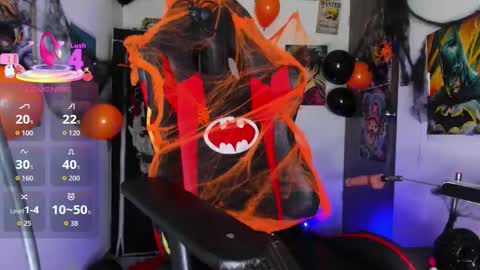 Snapshot of selina_kyl3 chatting on 10-12-25, 12:09 Selinna Kyle online show from 10-12-25, 12:09