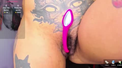 Snapshot of selina_kyl3 chatting on 10-18-25, 02:03 Selinna Kyle online show from 10-18-25, 02:03