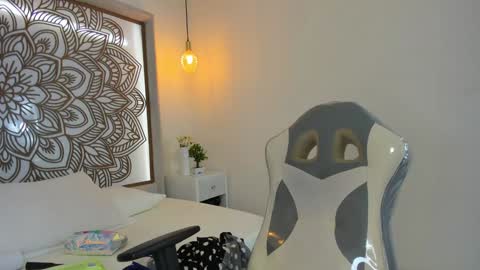 Selket online show from 01-07-25, 02:08