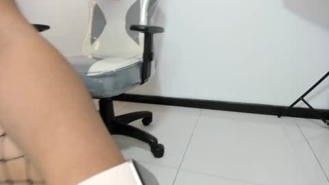 Selket online show from 02-05-25, 02:05