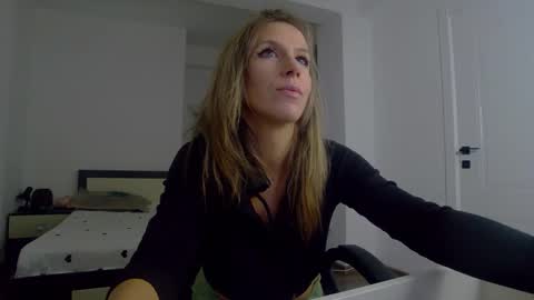 sellena_angels online show from 01-18-26, 03:27