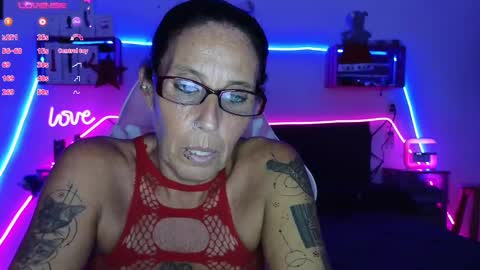 Snapshot of selvaggia_del_caribe chatting on 12-16-24, 10:34 Selvaggia Del Caribe online show from 12-16-24, 10:34
