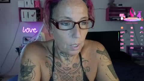 Snapshot of selvaggia_del_caribe chatting on 09-27-25, 05:40 Selvaggia Del Caribe online show from 09-27-25, 05:40