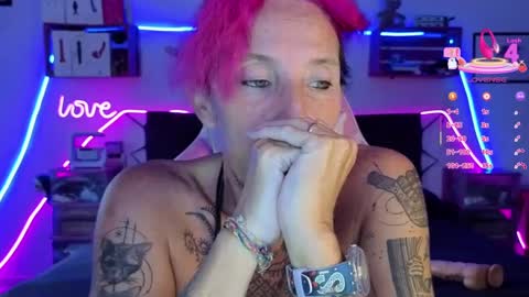 Snapshot of selvaggia_del_caribe chatting on 10-06-25, 04:15 Selvaggia Del Caribe online show from 10-06-25, 04:15