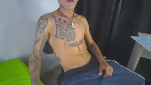 Snapshot of sem_alas chatting on 01-10-25, 05:37 sem_alas online show from 01-10-25, 05:37