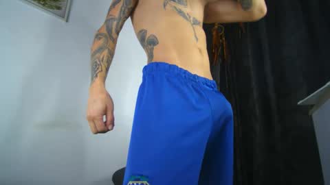Snapshot of sem_alas chatting on 10-19-25, 09:04 sem_alas online show from 10-19-25, 09:04
