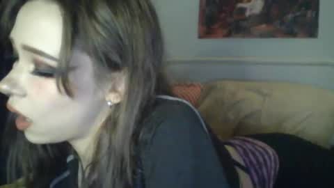 Snapshot of sendforesme chatting on 03-08-25, 12:55 goddess esme online show from 03-08-25, 12:55