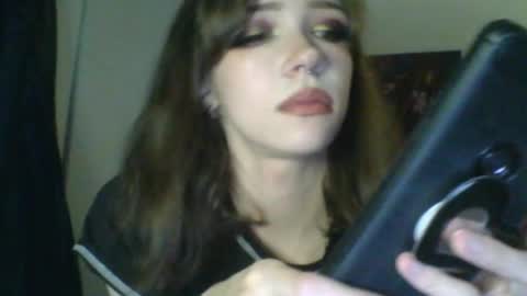 Snapshot of sendforesme chatting on 03-08-25, 04:01 goddess esme online show from 03-08-25, 04:01