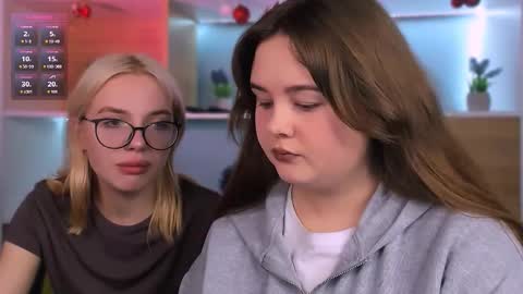 Snapshot of sendi_cais chatting on 01-08-26, 06:59 Sendi online show from 01-08-26, 06:59