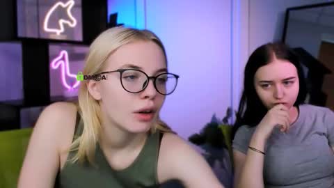 Snapshot of sendi_cais chatting on 01-18-26, 06:17 Sendi online show from 01-18-26, 06:17