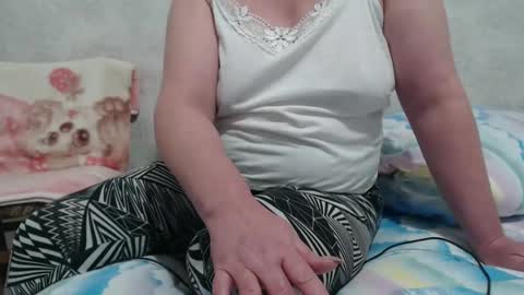 Snapshot of seniorita333 chatting on 12-04-24, 11:41 Lenna online show from 12-04-24, 11:41