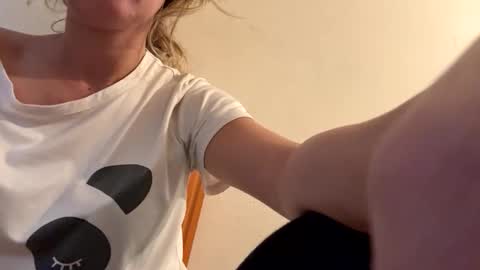 Snapshot of sennya_hayes chatting on 09-29-25, 06:29 Sennya online show from 09-29-25, 06:29