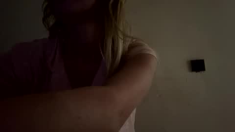 Snapshot of sennya_hayes chatting on 10-05-25, 11:46 Sennya online show from 10-05-25, 11:46