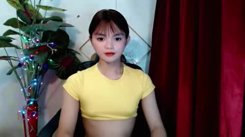 sensational_yeng online show from 11-28-25, 04:09