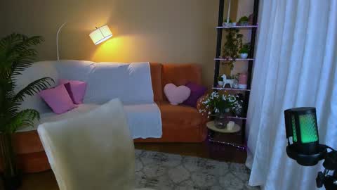 sensitiveheartt online show from 09-19-25, 04:36