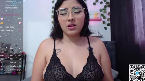 Camille and sophie online show from 01-02-25, 05:18