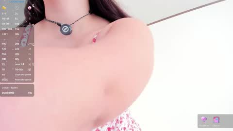 Snapshot of sensual_woman11 chatting on 11-06-25, 06:09 MIA online show from 11-06-25, 06:09