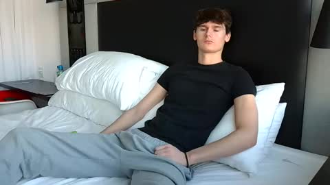 Cam online show from 12-03-24, 09:12