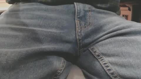 Snapshot of sensualgent69 chatting on 12-30-24, 11:28 sensual online show from 12-30-24, 11:28