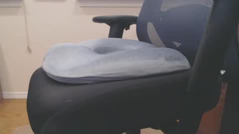 Snapshot of sensualgent69 chatting on 01-20-25, 05:37 sensual online show from 01-20-25, 05:37