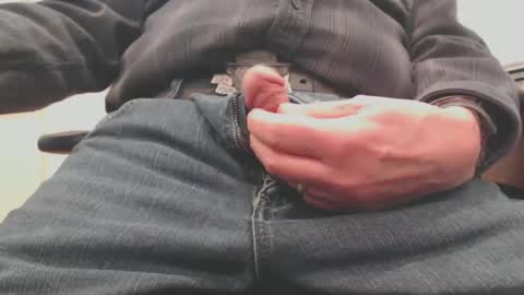 Snapshot of sensualgent69 chatting on 01-20-25, 09:32 sensual online show from 01-20-25, 09:32