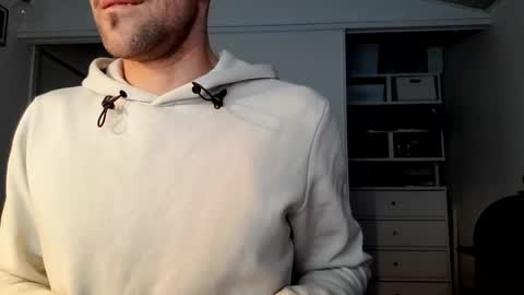 Snapshot of sensuasculine chatting on 01-21-25, 09:57 Matt online show from 01-21-25, 09:57