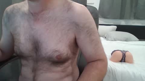 Snapshot of senyai40 chatting on 11-11-25, 04:07 senyai40 online show from 11-11-25, 04:07